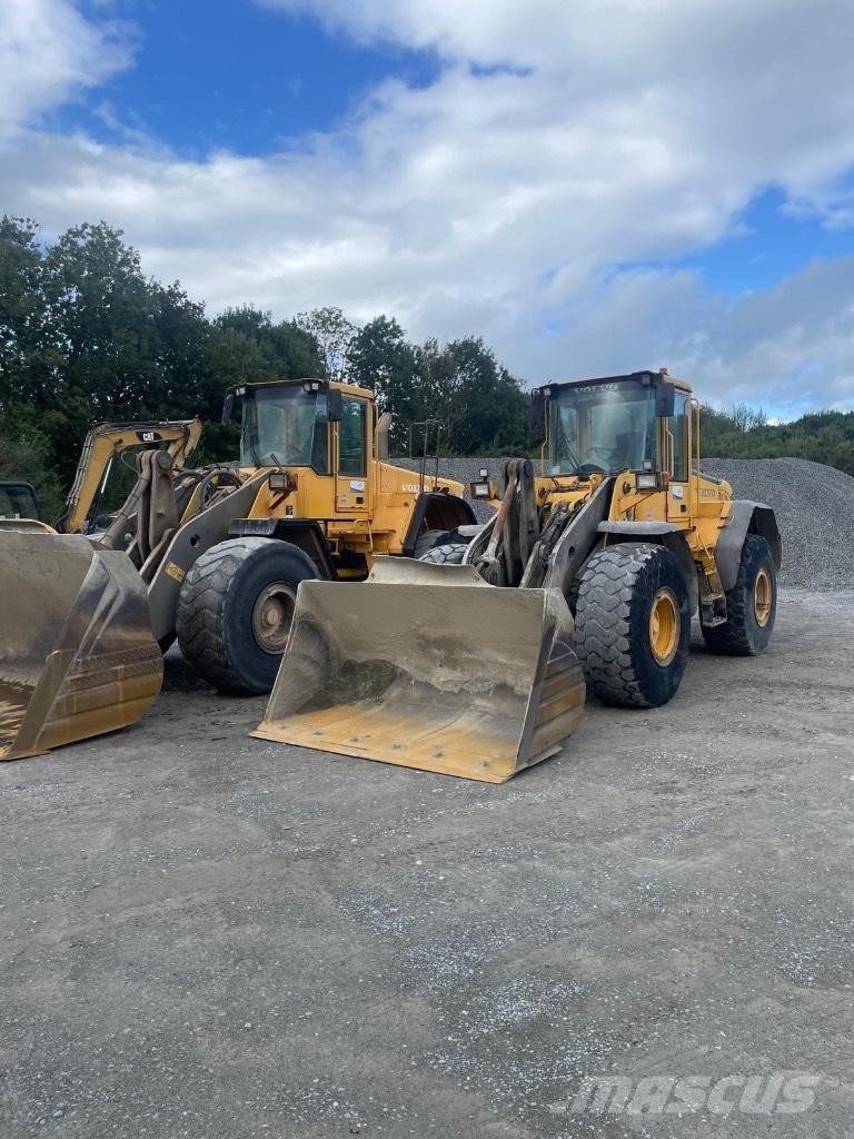 Volvo L120E Pale gommate