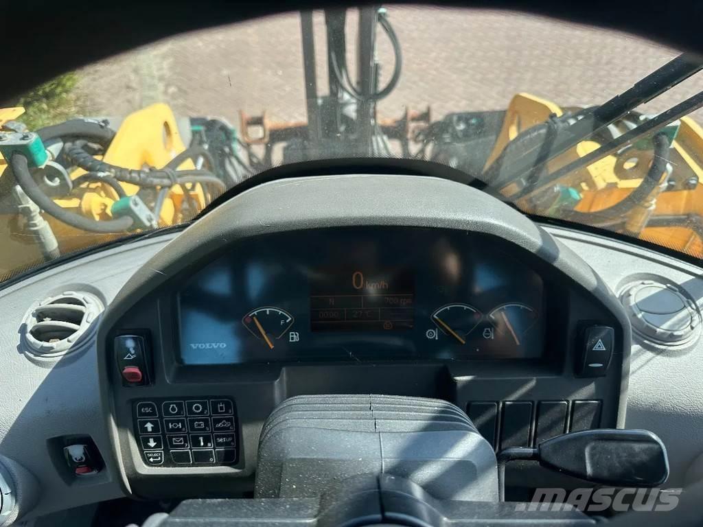 Volvo L70 F Pale gommate