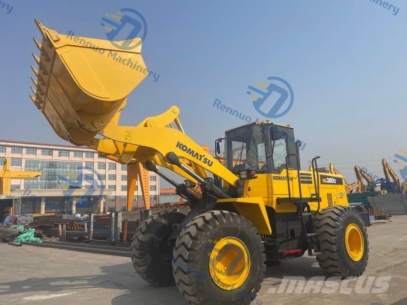 Komatsu WA380 Pale gommate
