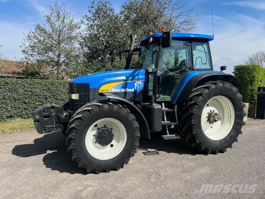 New Holland TM 175 Trattori