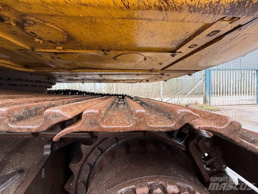Komatsu HB 215 LC-2 Escavatori cingolati