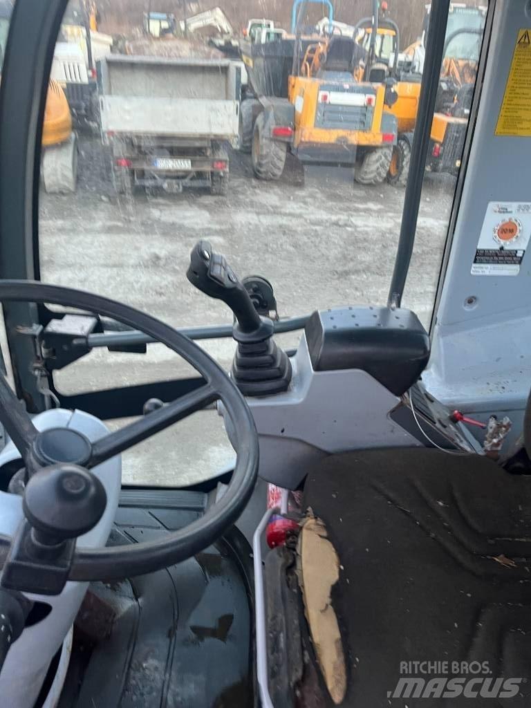 Kramer-allrad 880 Pale gommate
