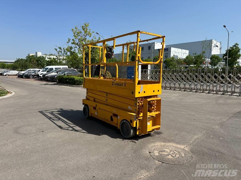 Haulotte COMPACT 10N Piattaforme a pantografo