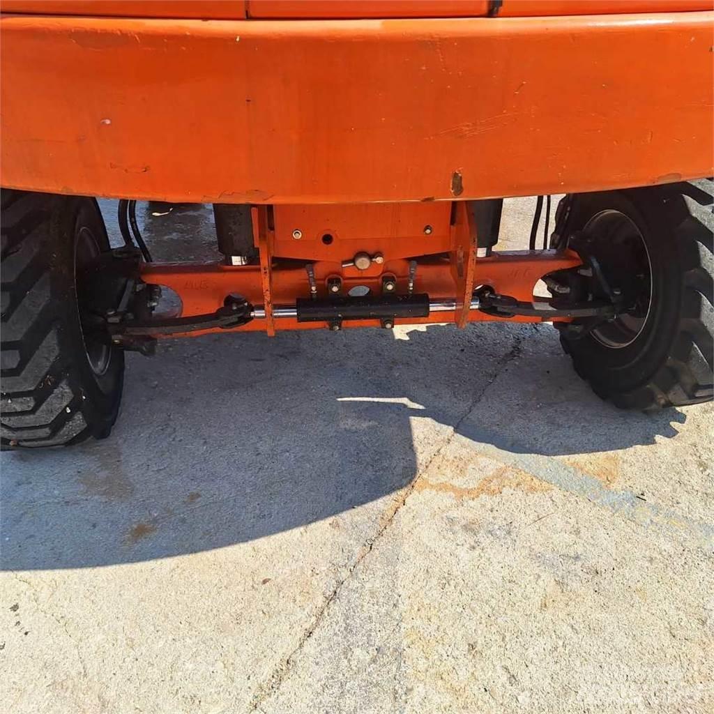 JLG 460SJ Piattaforme a braccio telescopico