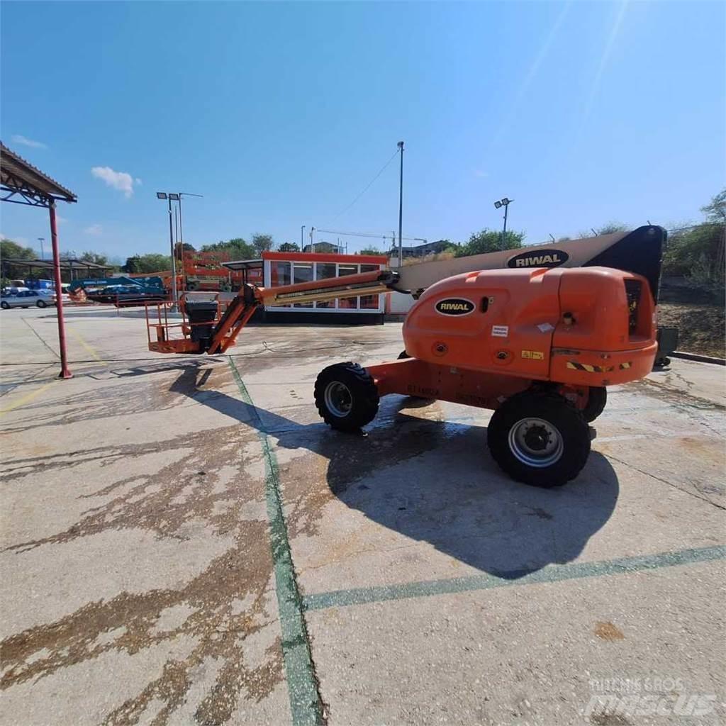 JLG 460SJ Piattaforme a braccio telescopico