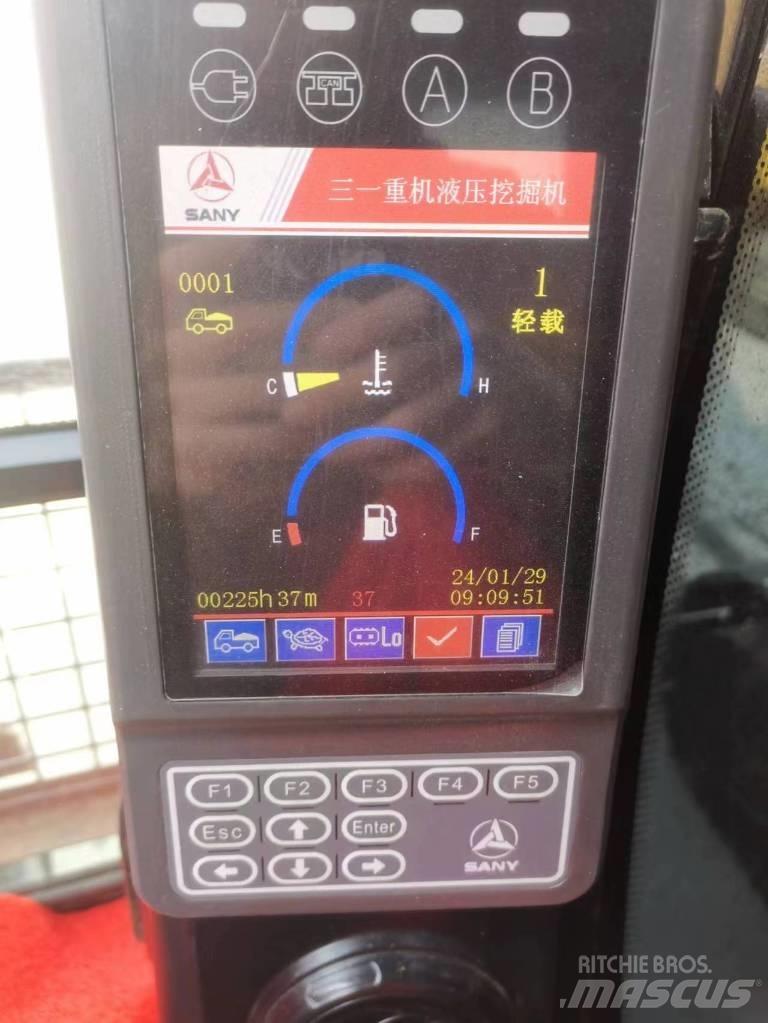 Sany 215C Escavatori cingolati