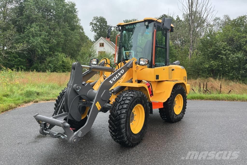 Volvo L 30 Pale gommate