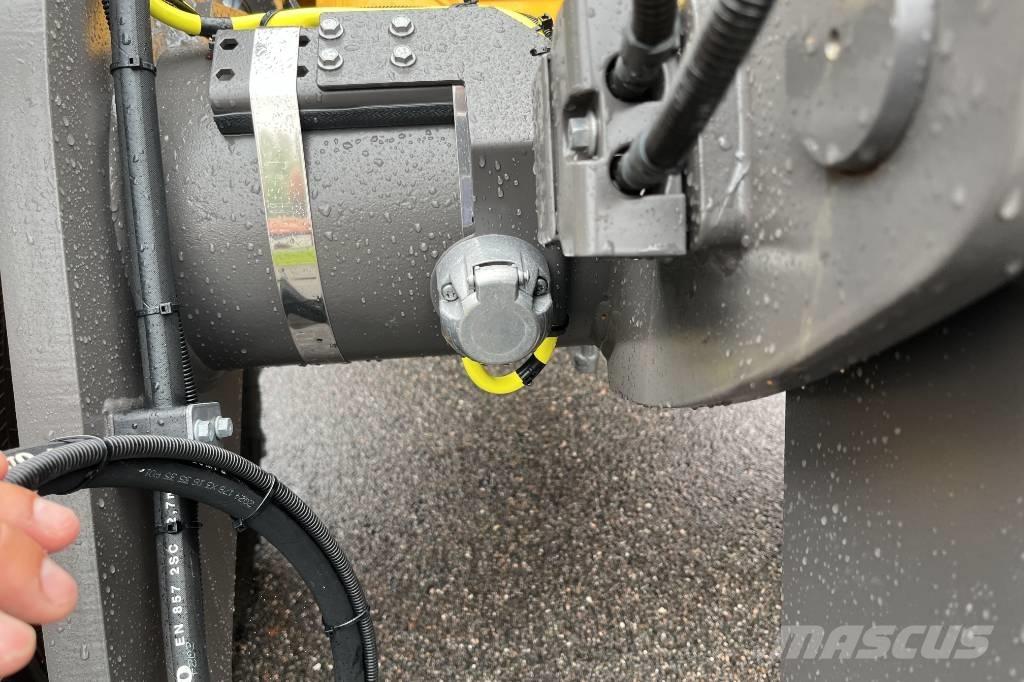 Volvo L 30 Pale gommate