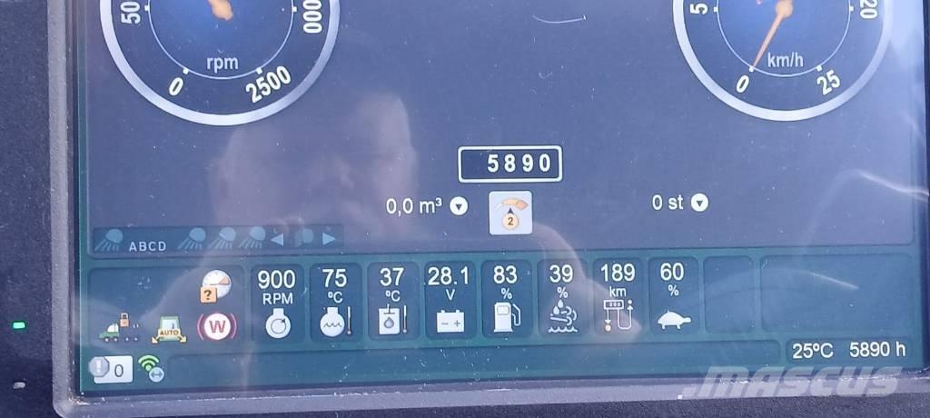 John Deere 1110 G Forwarder
