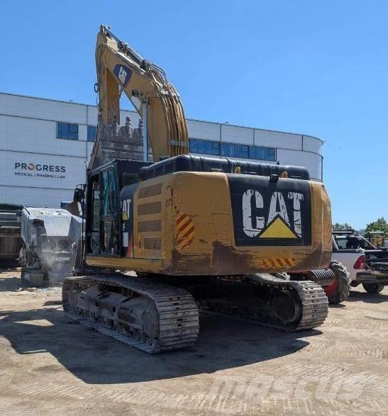 CAT 330 Escavatori cingolati