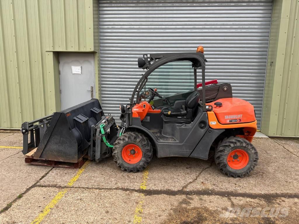 Ausa T 144 H Sollevatori telescopici