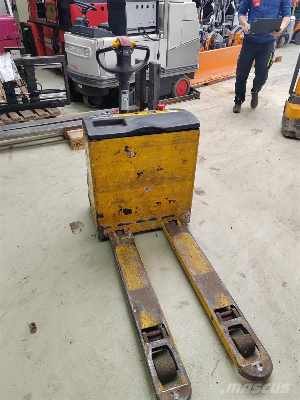 OM TL 18 Transpallet uomo a terra