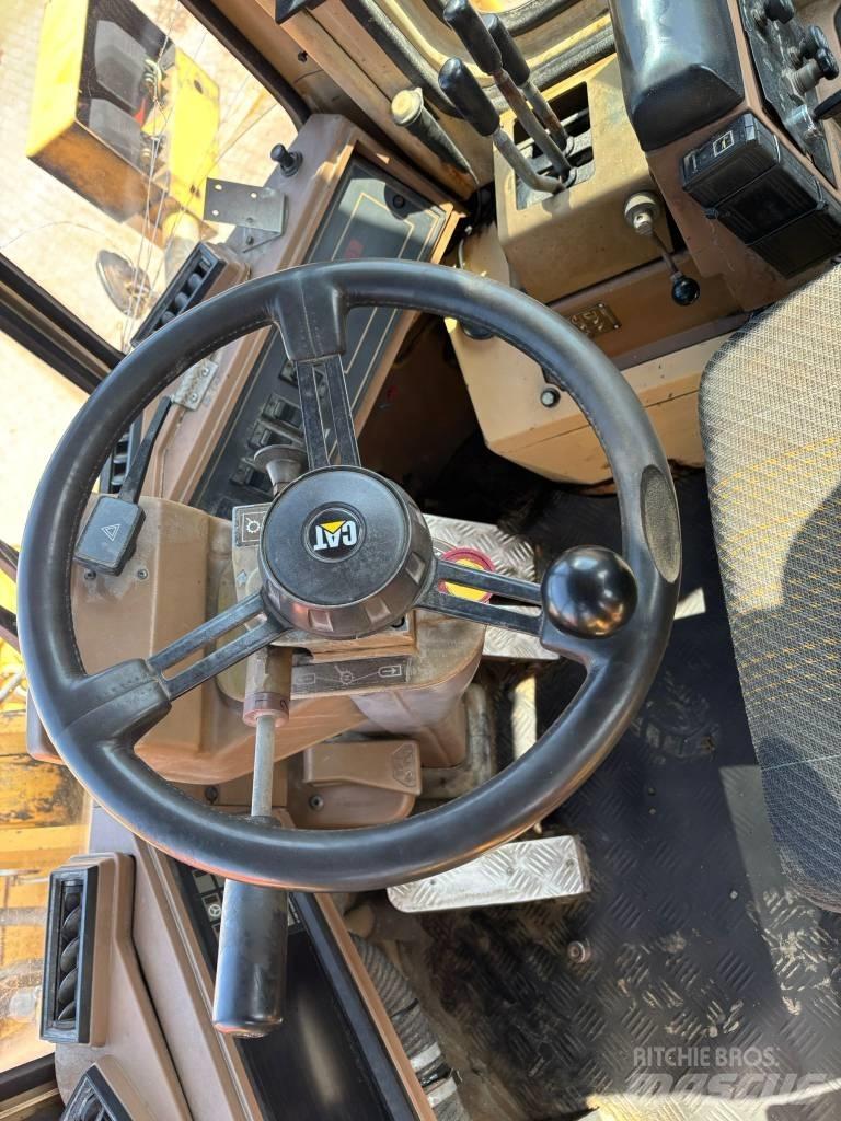 CAT 950 F Pale gommate