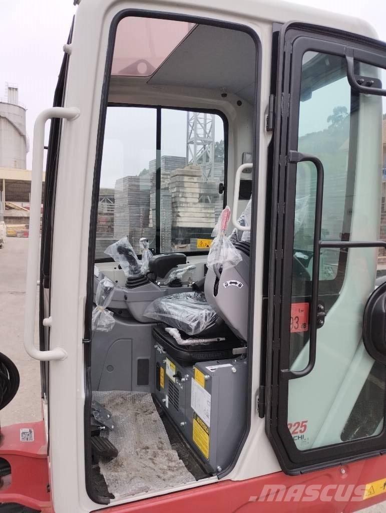 Takeuchi TB 225 Miniescavatori