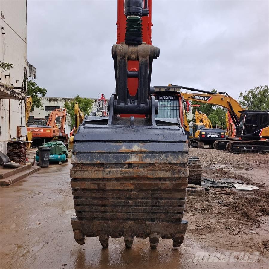 Doosan DX340LC Escavatori cingolati