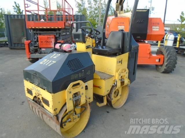 Bomag BW 900-2 Rulli a doppio tamburo
