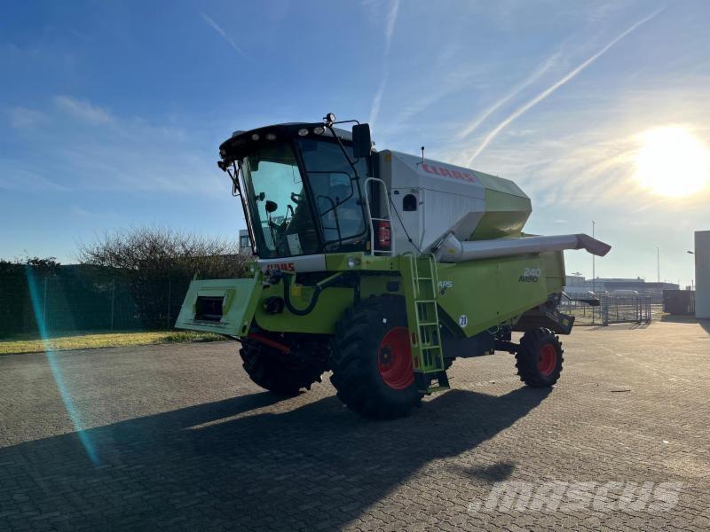 CLAAS AVERO 240 Mietitrebbiatrici