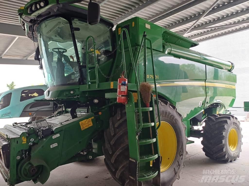 John Deere S790i Mietitrebbiatrici