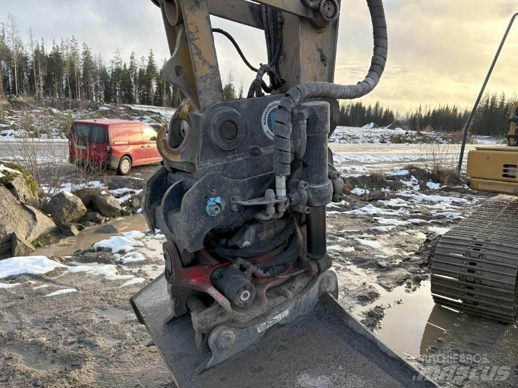 CAT 313F Escavatori cingolati