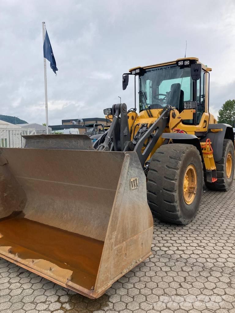 Volvo L 70 H Pale gommate