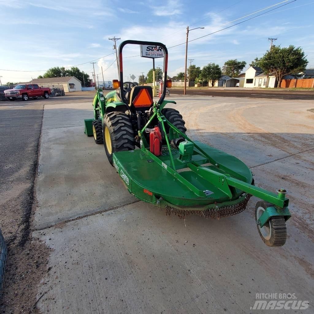 John Deere 3203 Trattori compatti