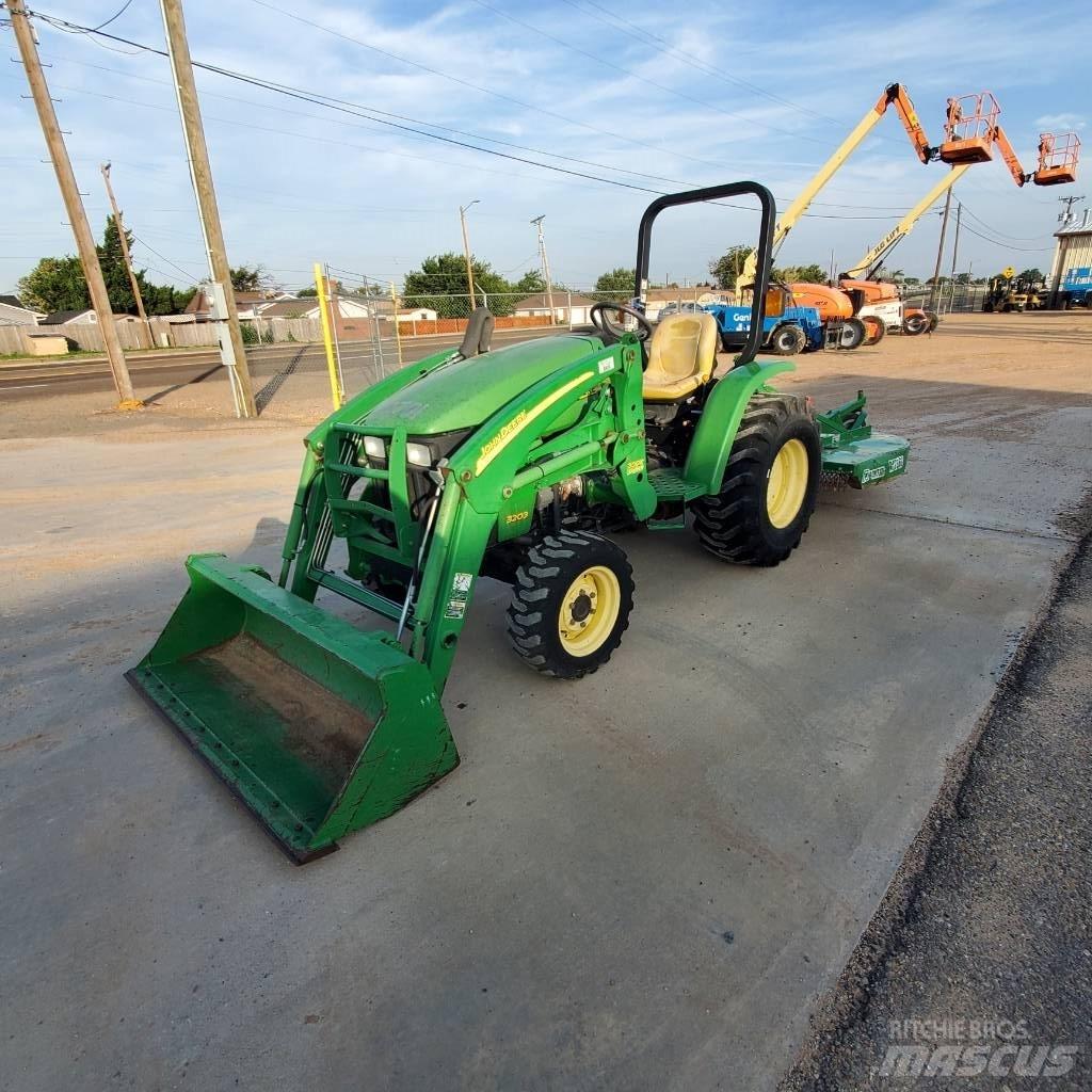 John Deere 3203 Trattori compatti