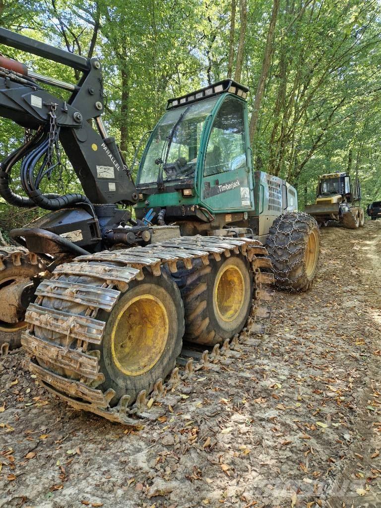 John Deere 1270 D Abbattitrici, Disboscatrici
