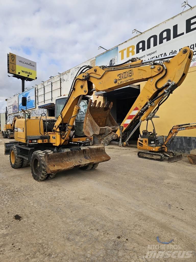 Liebherr A 309 Escavatori gommati