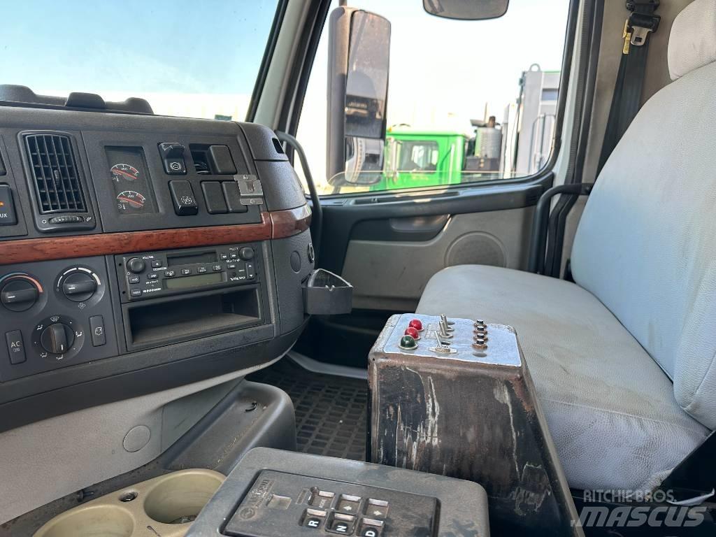 Volvo VHD Camion dei rifiuti