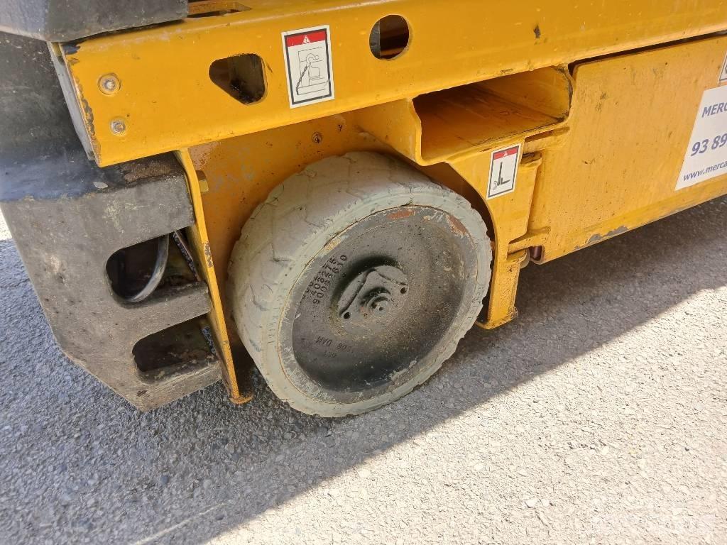 Haulotte Compact 8 Piattaforme a pantografo