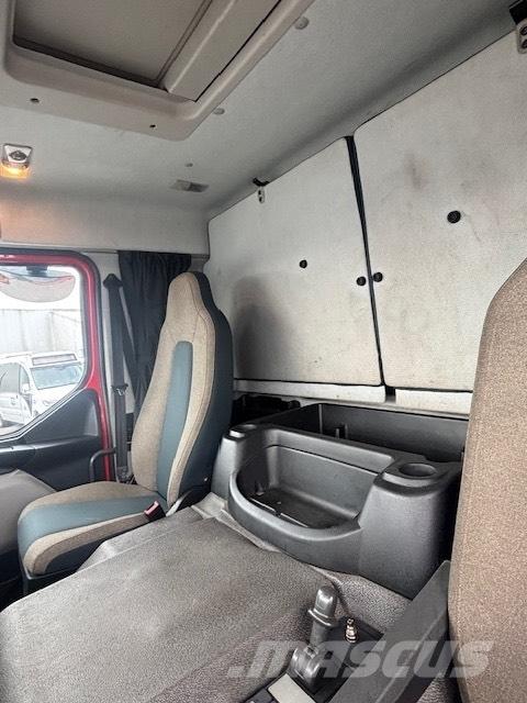 Volvo FE 320 Trasportatore per veicoli