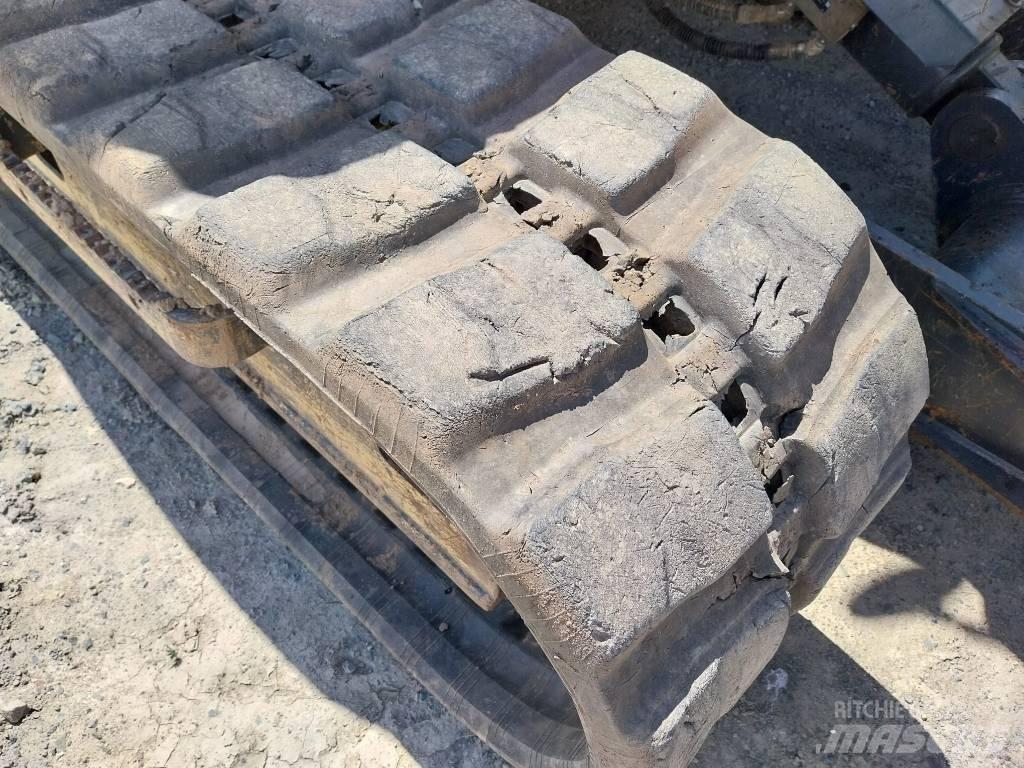 Komatsu PC80MR-5 Escavatori medi 7t - 12t