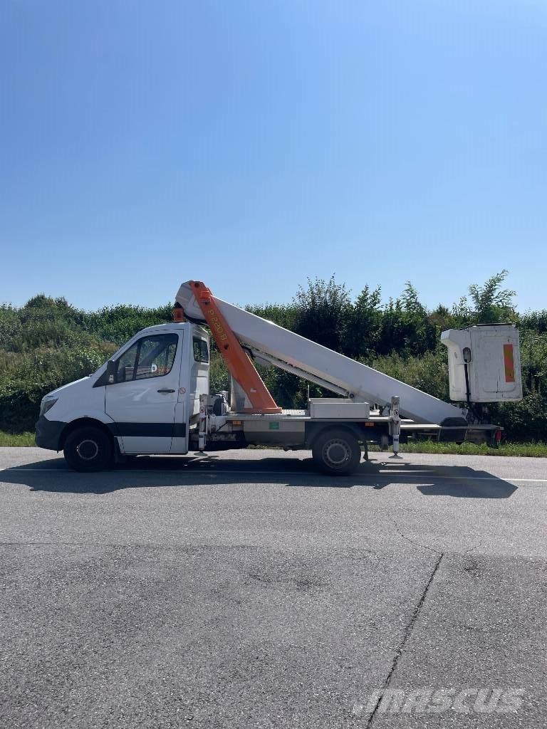 Palfinger P 220 B Piattaforme autocarrate