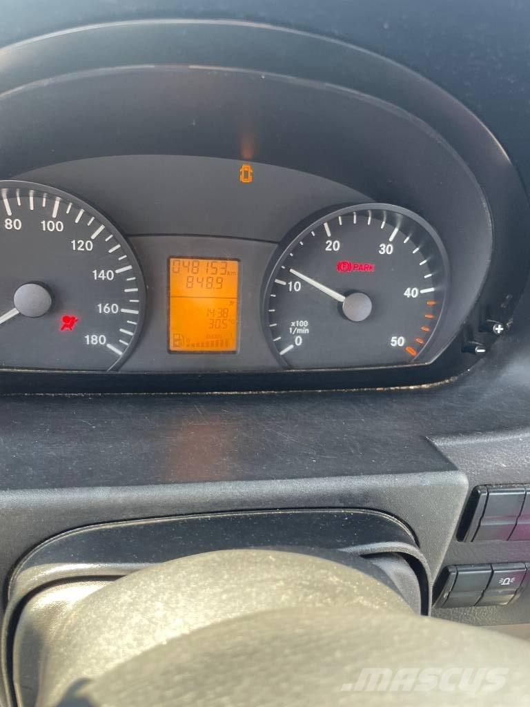 Palfinger P 220 B Piattaforme autocarrate