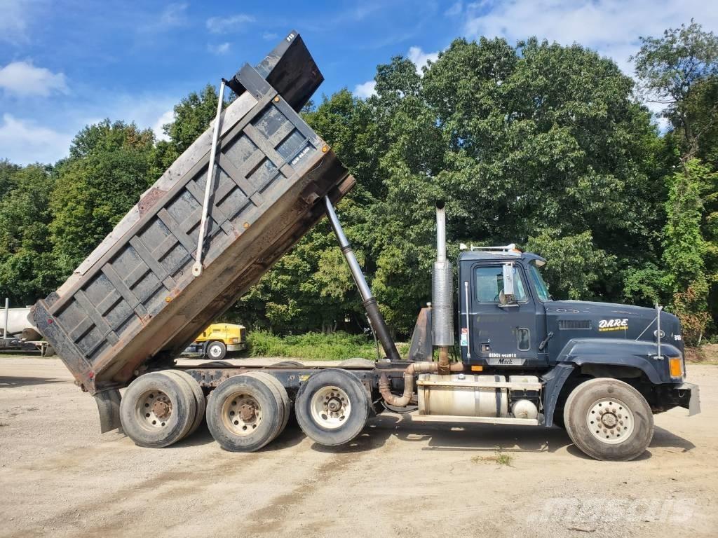 Mack CL713 Camion ribaltabili
