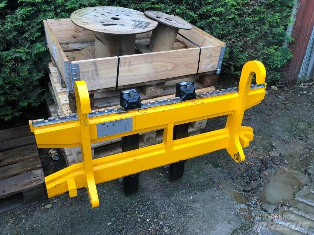 JCB PALLET FORKS Altri macchinari per caricamento e scavo