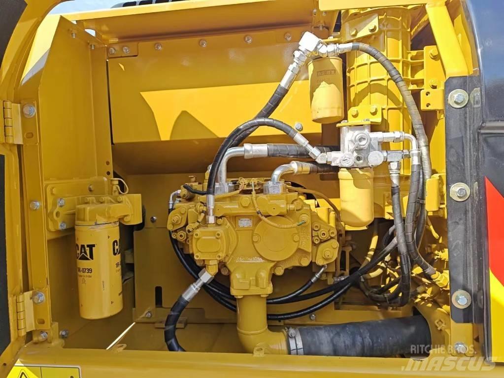 CAT 320 D2 Escavatori cingolati