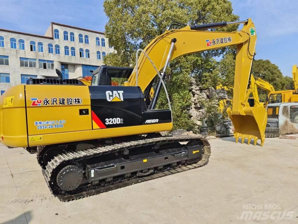 CAT 320 D2 Escavatori cingolati