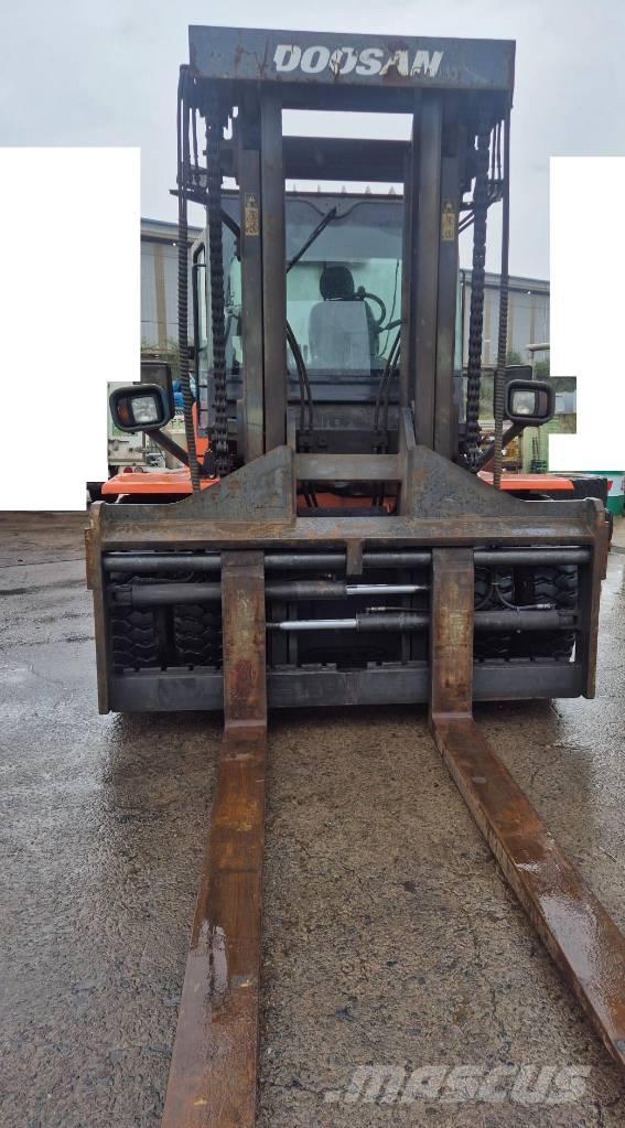 Doosan D 160 S-5 Carrelli elevatori diesel