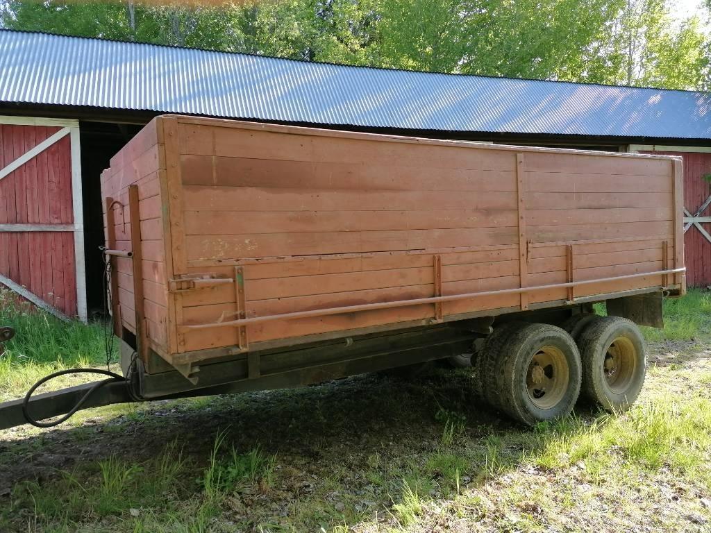  Perävaunu n. 10m3 Carri per la granella