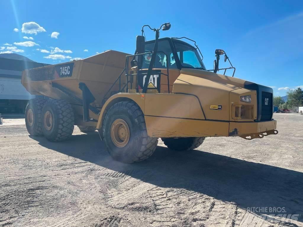 CAT 745 C Dumpers articolati