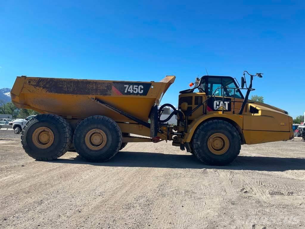 CAT 745 C Dumpers articolati