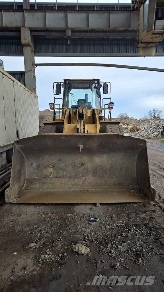 CAT 962 G Pale gommate