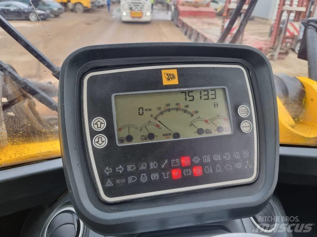 JCB 436 E HT Pale gommate
