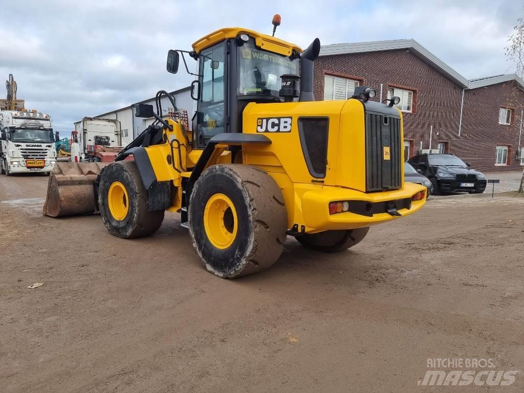 JCB 436 E HT Pale gommate