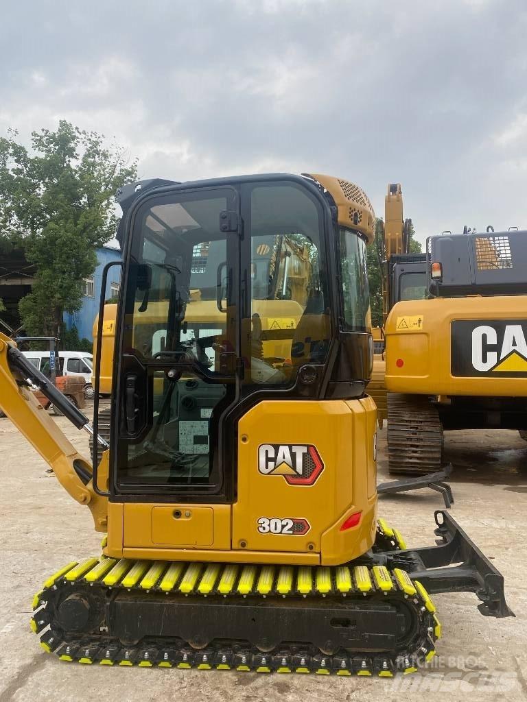 CAT 302 Miniescavatori