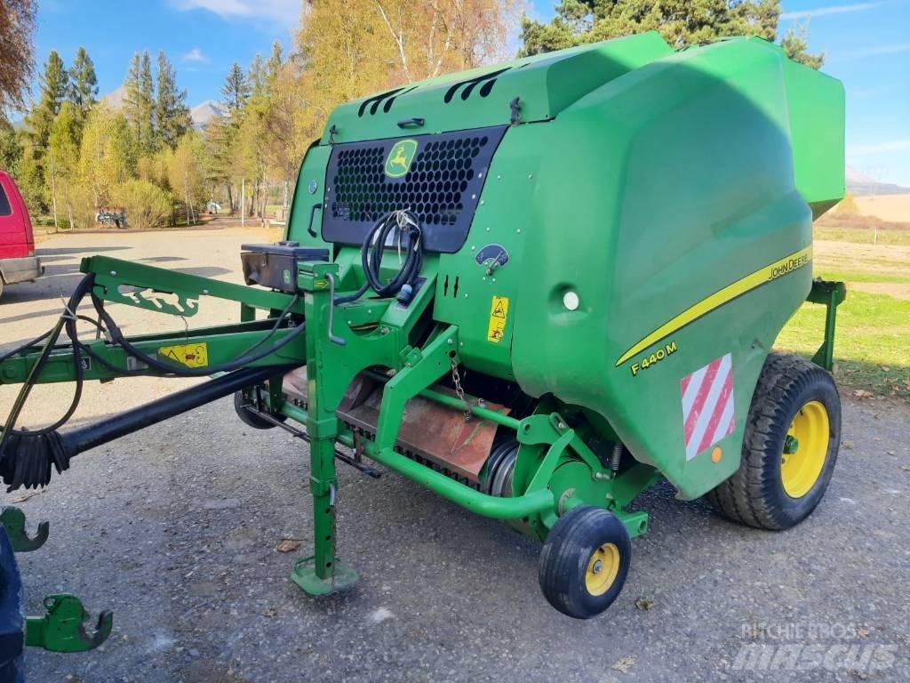 John Deere F 440 M Rotopresse