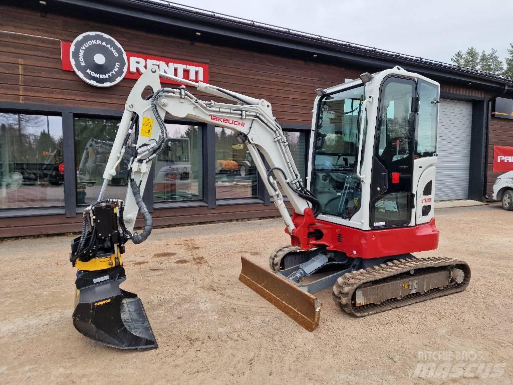 Takeuchi TB 325 R Miniescavatori