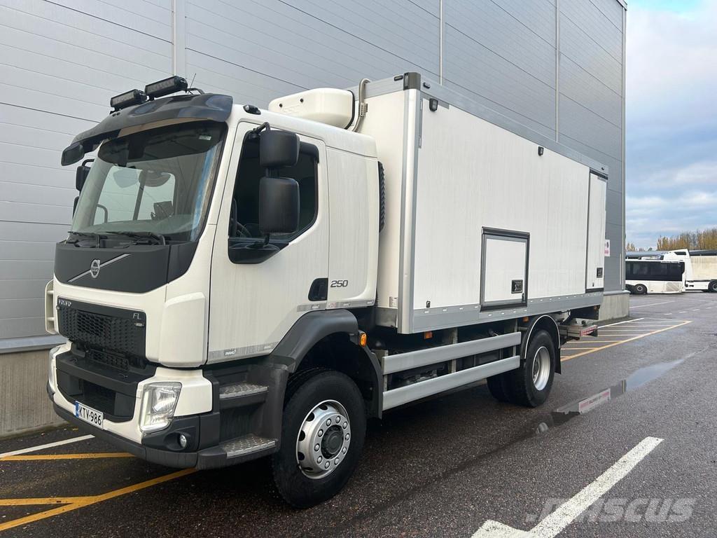 Volvo FL Camion cassonati