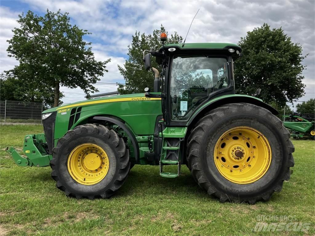 John Deere 8285R Trattori
